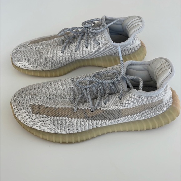 2 pair of Yeezy Boost 350 V2 - Picture 1 of 16